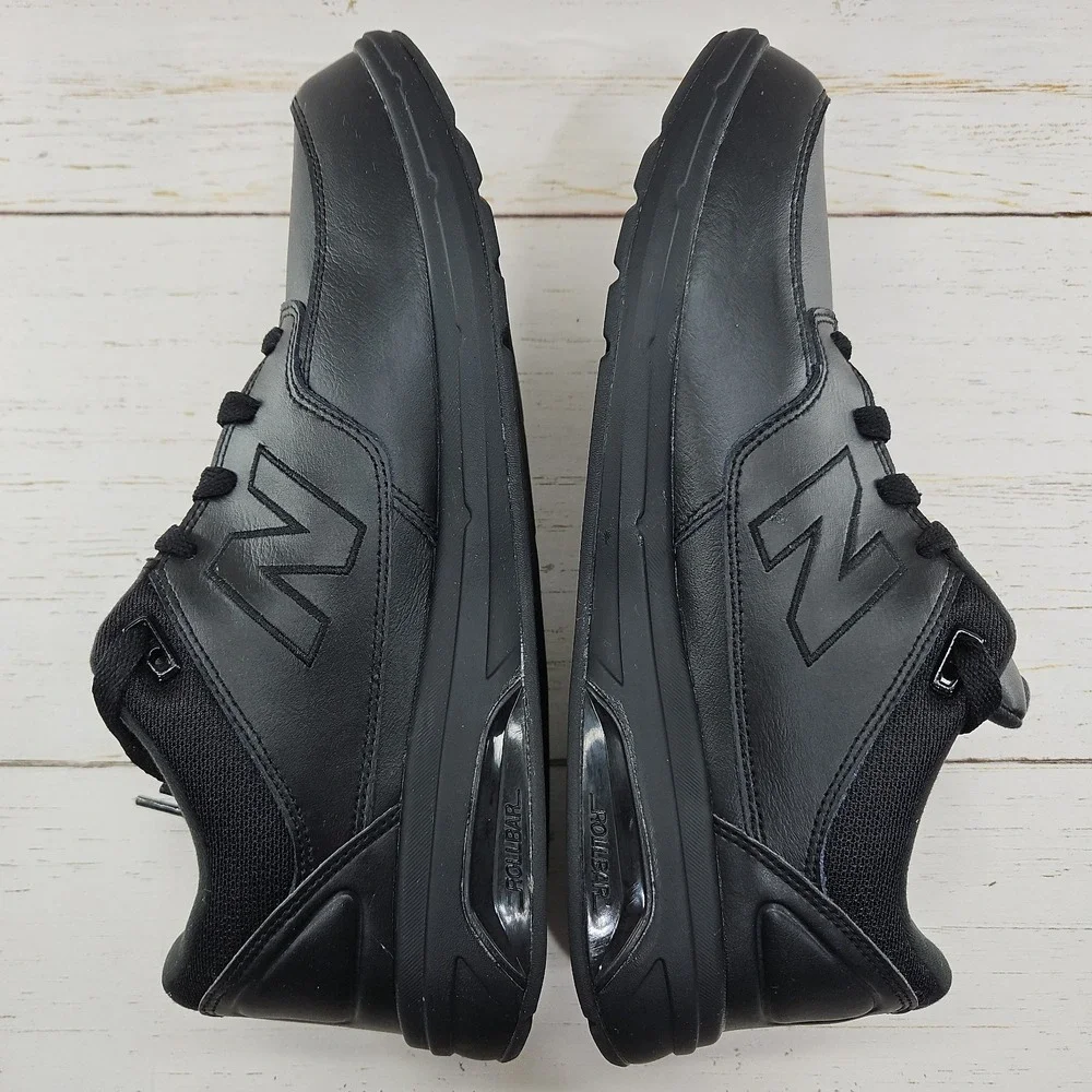 New Balance 813 Mens Size 10 D Black Leather Walking Shoes Sneakers MW813BK‎